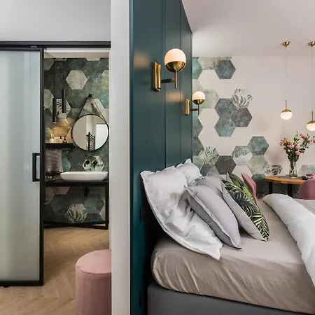 Neartopl Rakowicka Parking Apartamento *