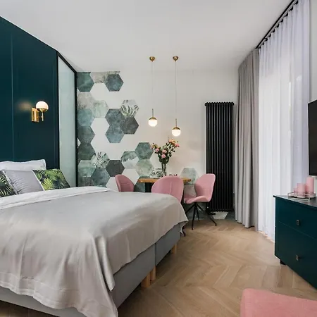 Neartopl Rakowicka Parking Apartamento Cracovia