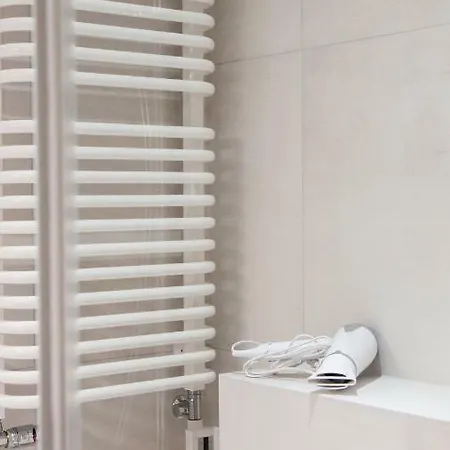 Neartopl Rakowicka Parking Apartamento