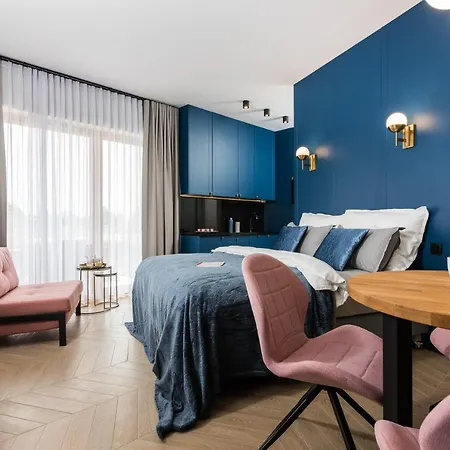 Neartopl Rakowicka Parking Apartment *